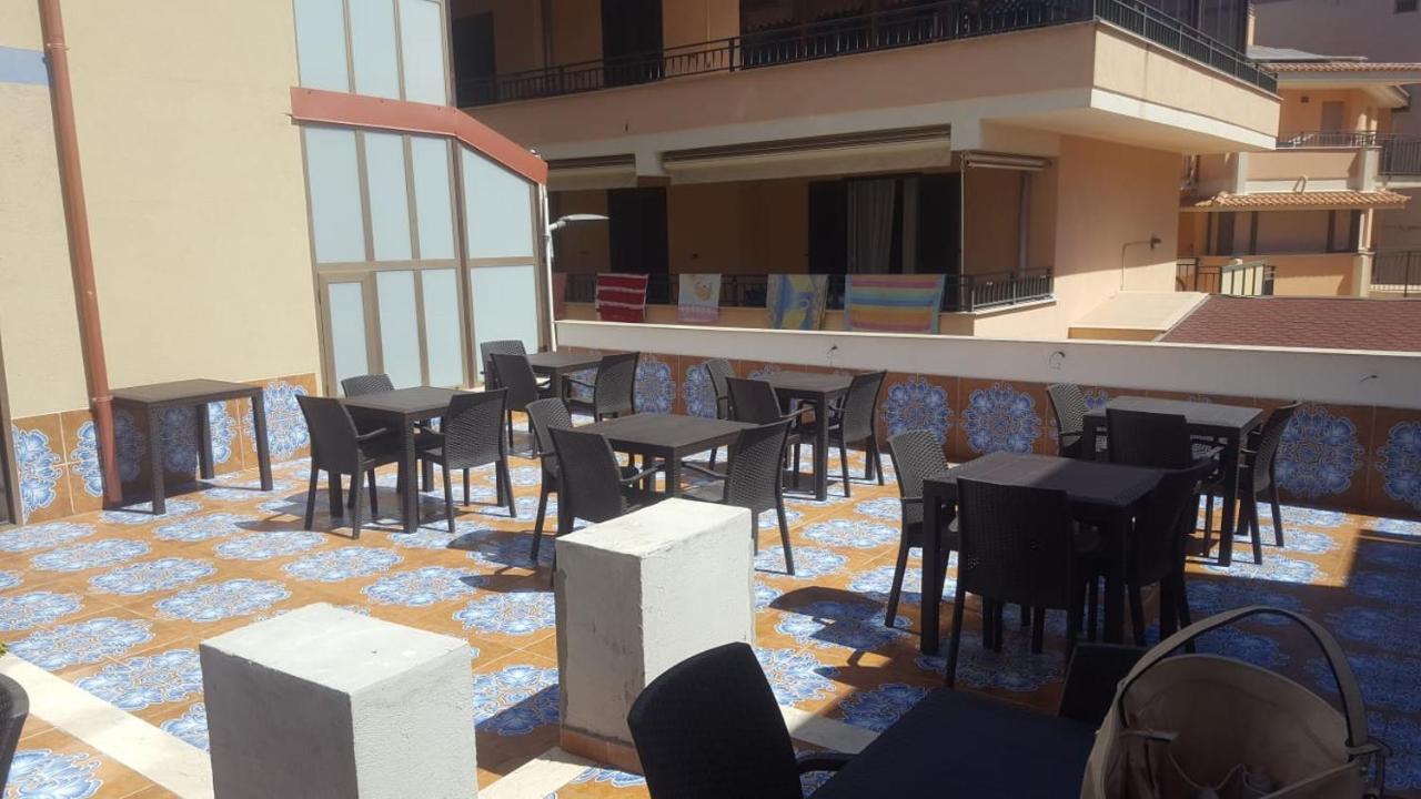 Nuova Aurora Rent Rooms Roccalumera Esterno foto