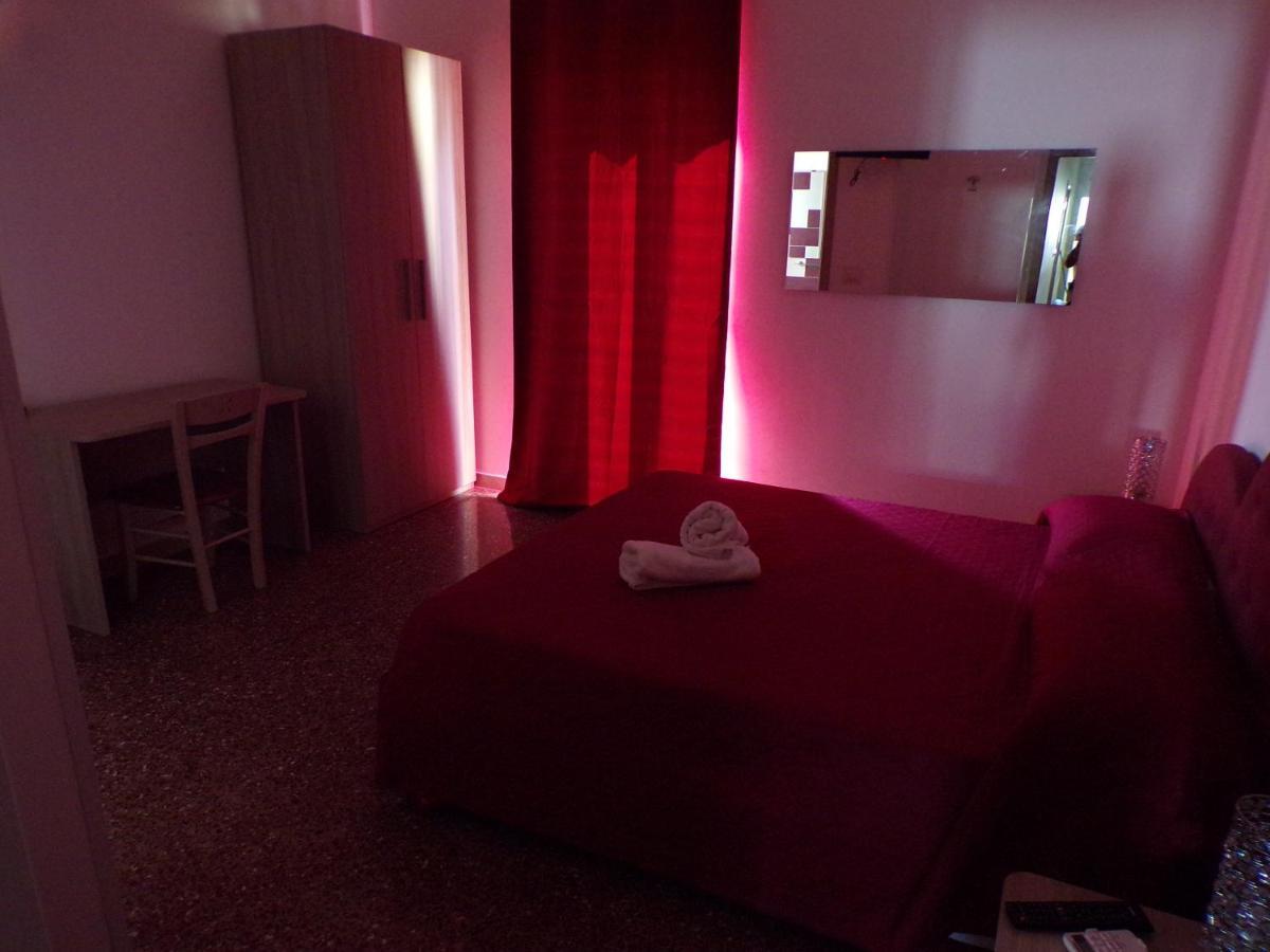 Nuova Aurora Rent Rooms Roccalumera Esterno foto