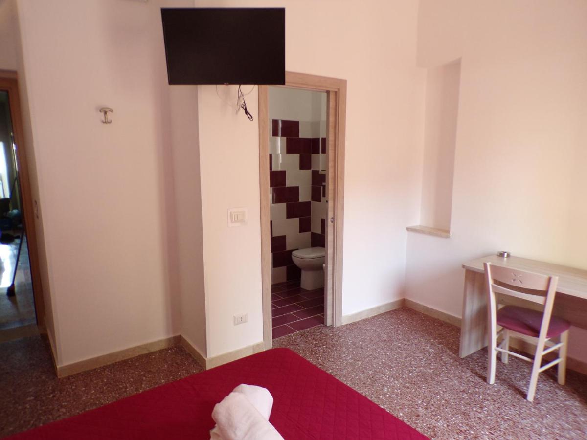 Nuova Aurora Rent Rooms Roccalumera Esterno foto