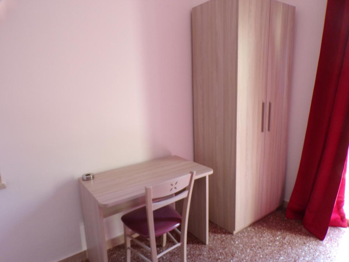 Nuova Aurora Rent Rooms Roccalumera Esterno foto
