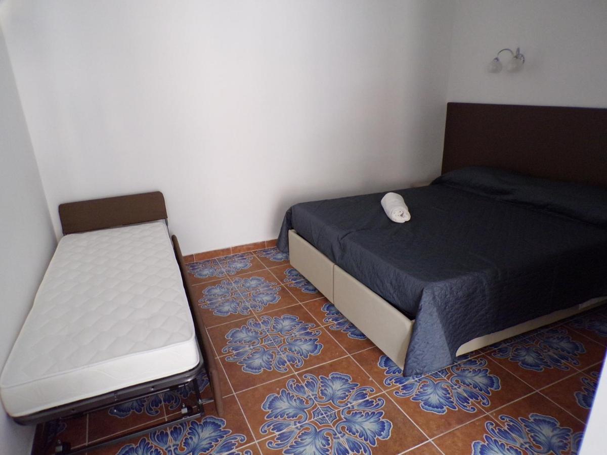 Nuova Aurora Rent Rooms Roccalumera Esterno foto