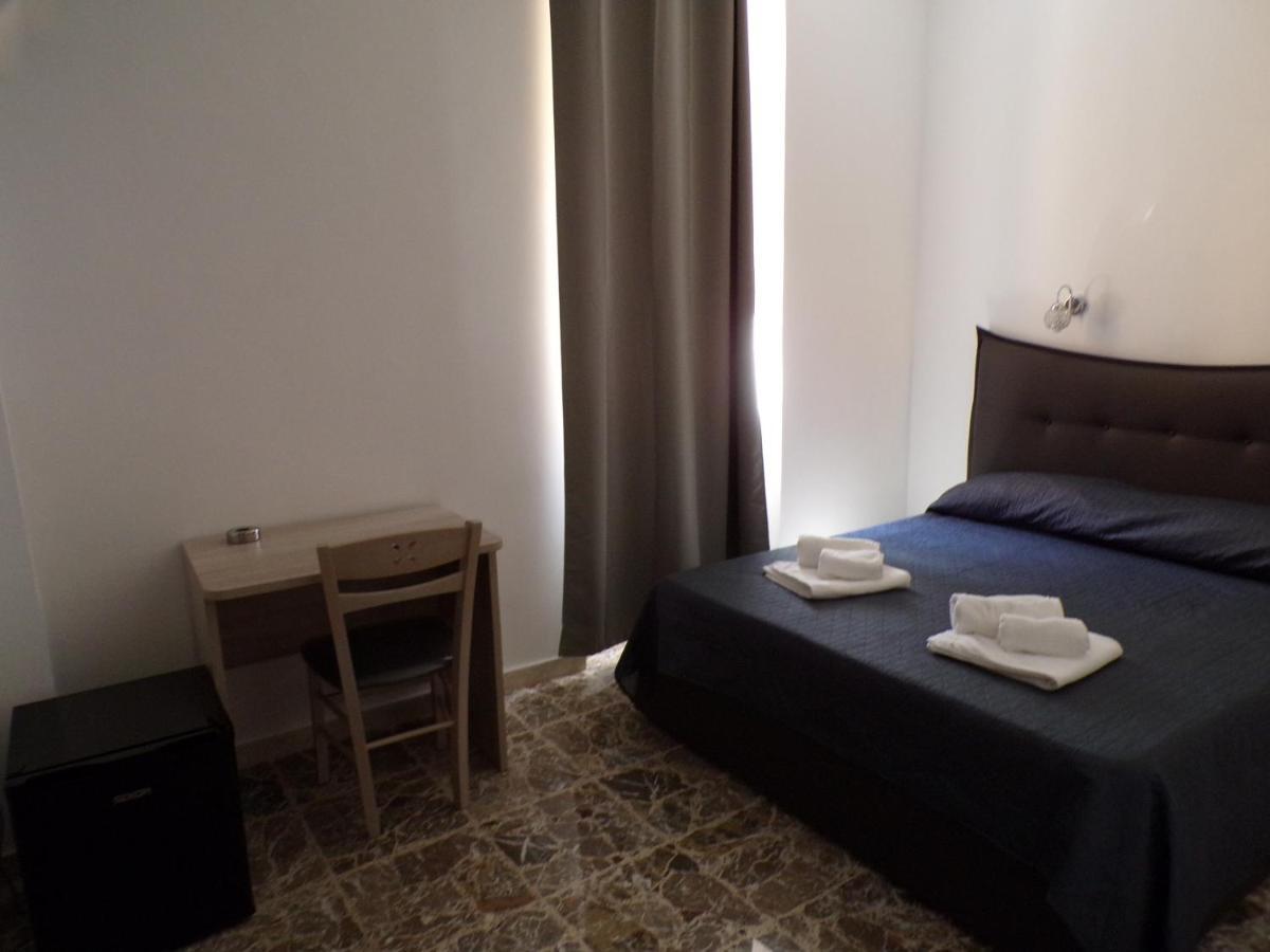 Nuova Aurora Rent Rooms Roccalumera Esterno foto