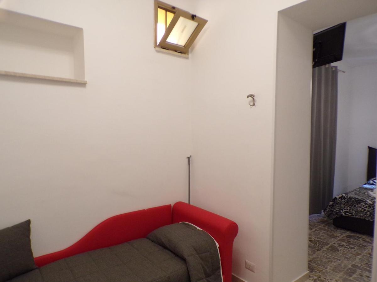 Nuova Aurora Rent Rooms Roccalumera Esterno foto
